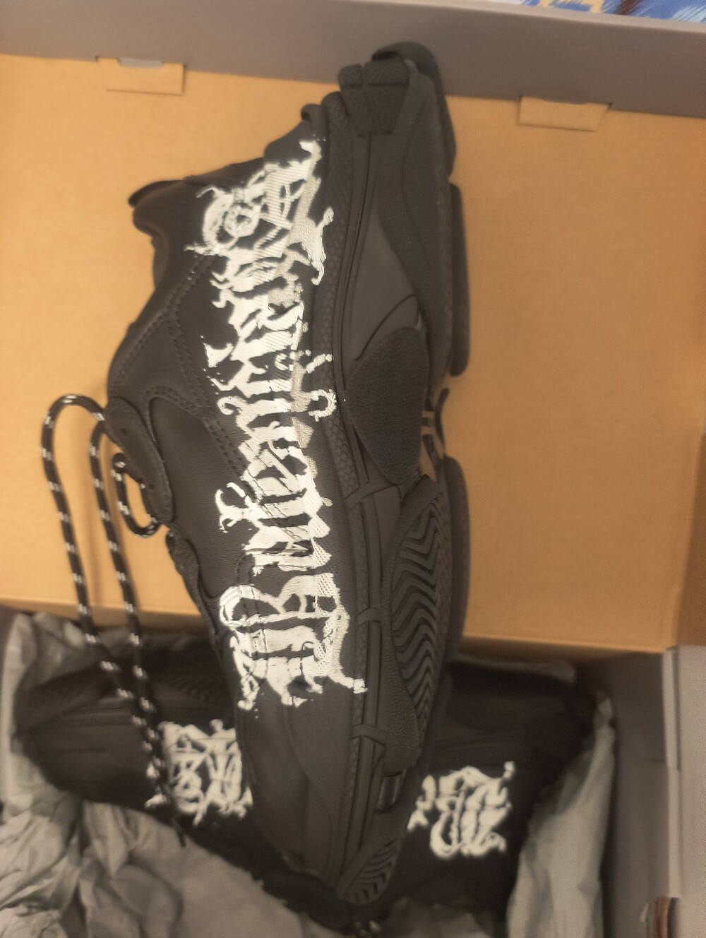 Balenciaga Triple S Black Sneakers Men Us 9 (42) - Picture 8 of 10